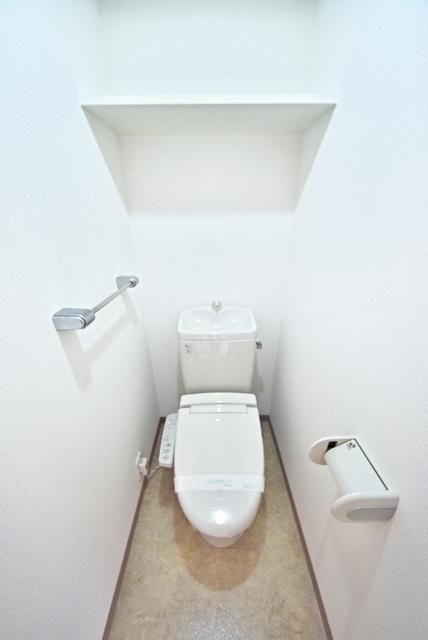 ＪＲ総武線 平井駅 徒歩4分 8階建 築24年のトイレ写真