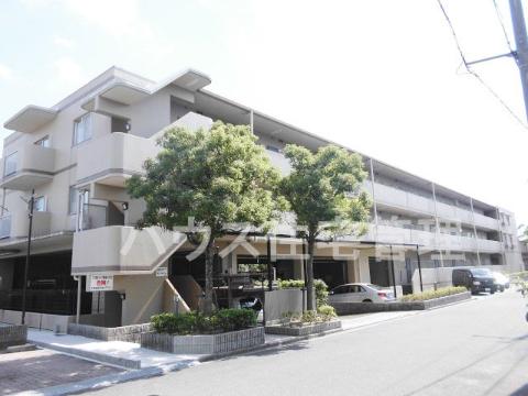 ＪＲ東海道本線 高槻駅 バス乗車時間：10分 最寄りバス停で下車 徒歩3分 築34年