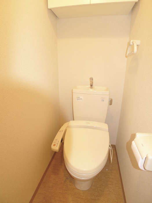 栄町弥生マンションのトイレ写真