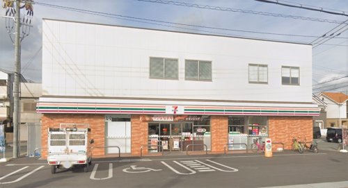 コンビニ　セブンイレブン 堺東浅香山2丁店（コンビニ）まで426m