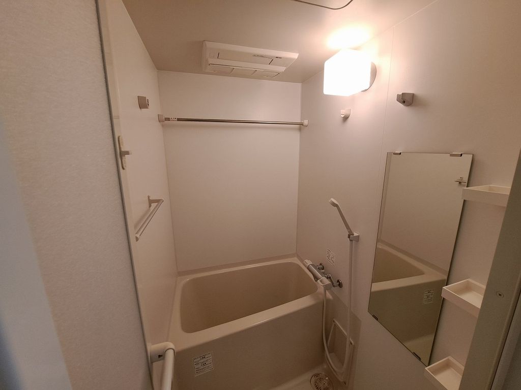 サムティ大阪GRANDEASTIIの風呂写真