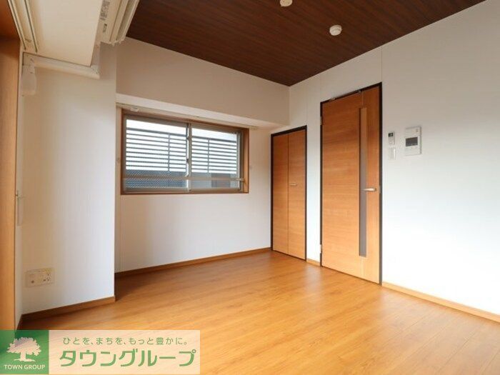 ベルフルール弐番館 住居の居間写真