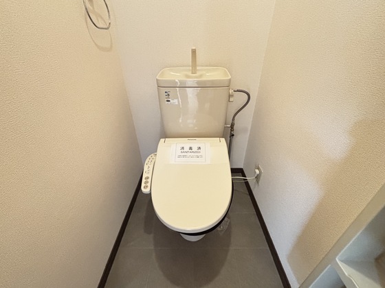 ファミーユベールAのトイレ写真