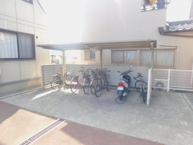 ボンヌシャンスISIDA A棟の外観写真