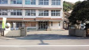 中学校　松江市立八雲中学校（中学校）まで2608m