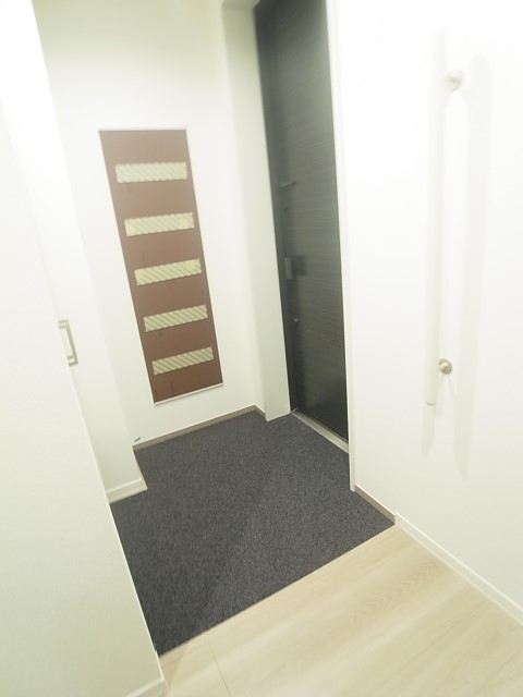 Blancheneige川崎の玄関写真
