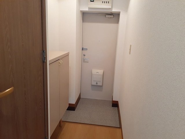 玄関　図面と現状に相違がある場合には現状を優先