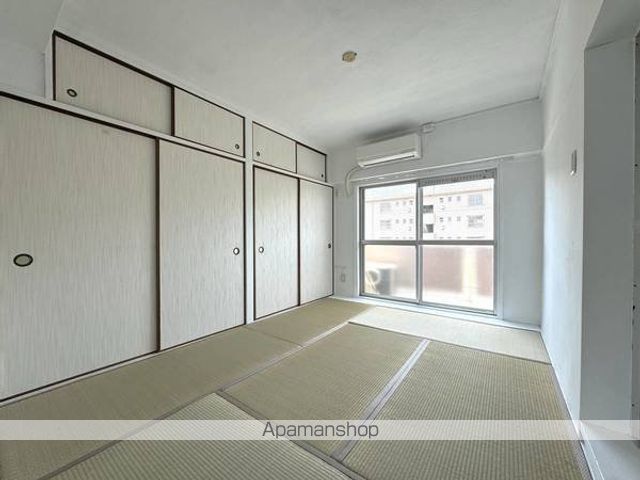 阪急京都線 総持寺駅 徒歩15分 4階建 築62年の居間写真
