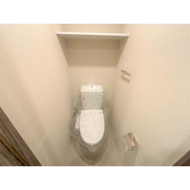 地下鉄御堂筋線 新大阪駅 徒歩8分 15階建 築2年のトイレ写真
