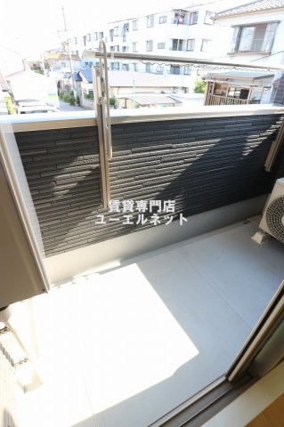 バルコニー　バルコニー付きで採光＆風通し良好！