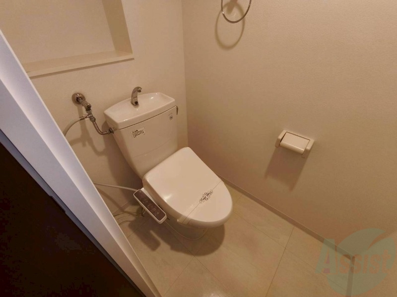 トイレ　トイレです。ウォシュレット付を探している方、おすすめです。