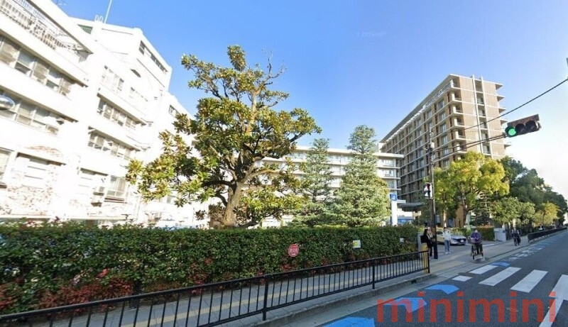 病院　大阪医科薬科大学病院（病院）まで626m