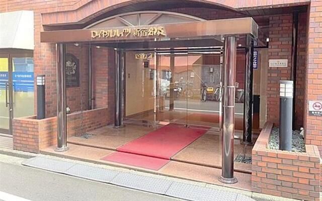 エントランス　落ち着いたエントランスです