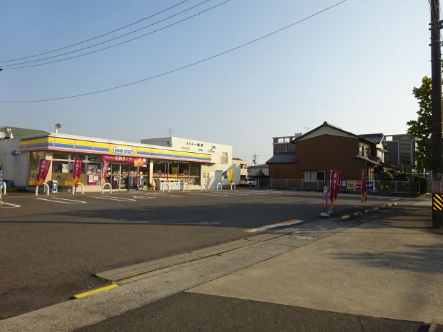 コンビニ　ミニストップ（コンビニ）まで450m