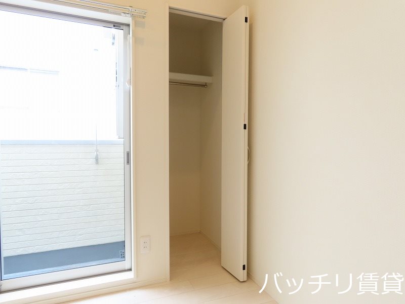 収納　同型タイプの為、現状を優先致します。