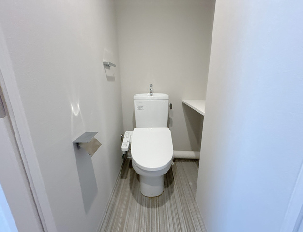 LEGALAND新中野のトイレ写真