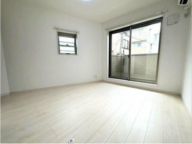 ラ・ルーチェお花茶屋の居間写真
