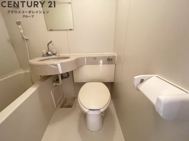 トイレ　浴室内にトイレがあります！