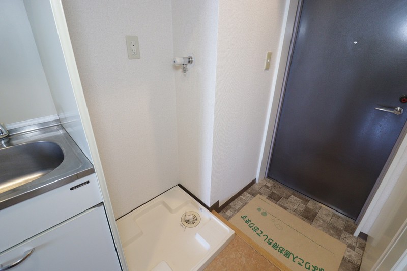 玄関　※同室参考写真