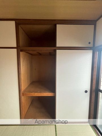 グランドハイツ大産の内装写真