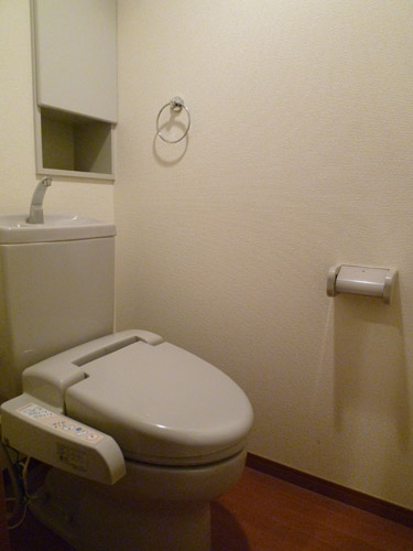 トイレ　シャワートイレ