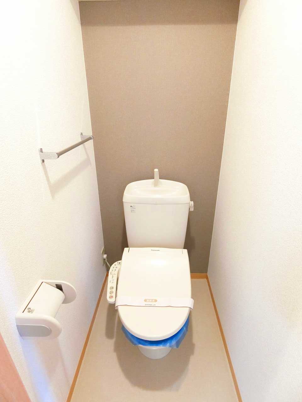 トイレ　※同物件、別部屋になります。