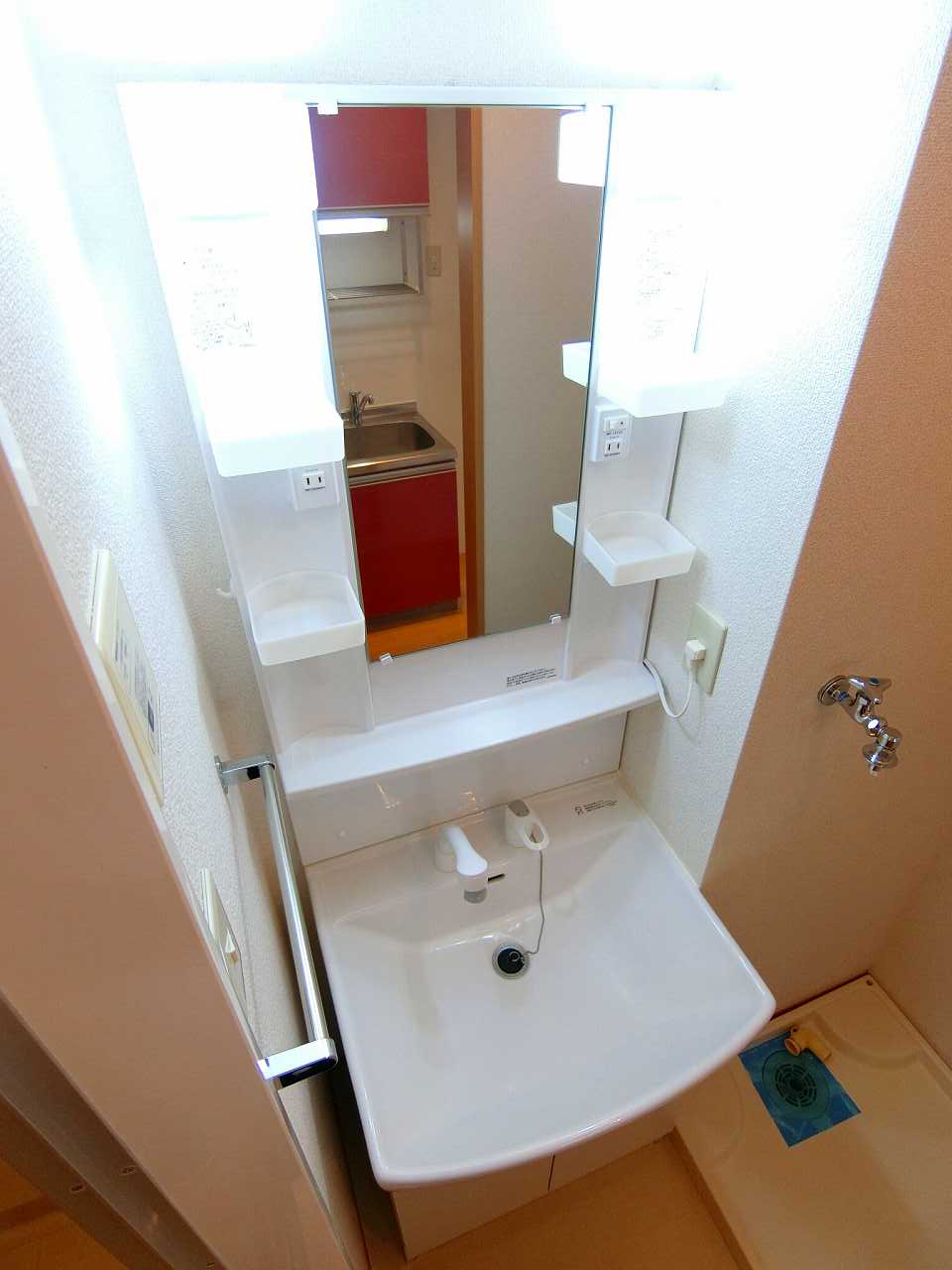 洗面設備　※同物件、別部屋になります。