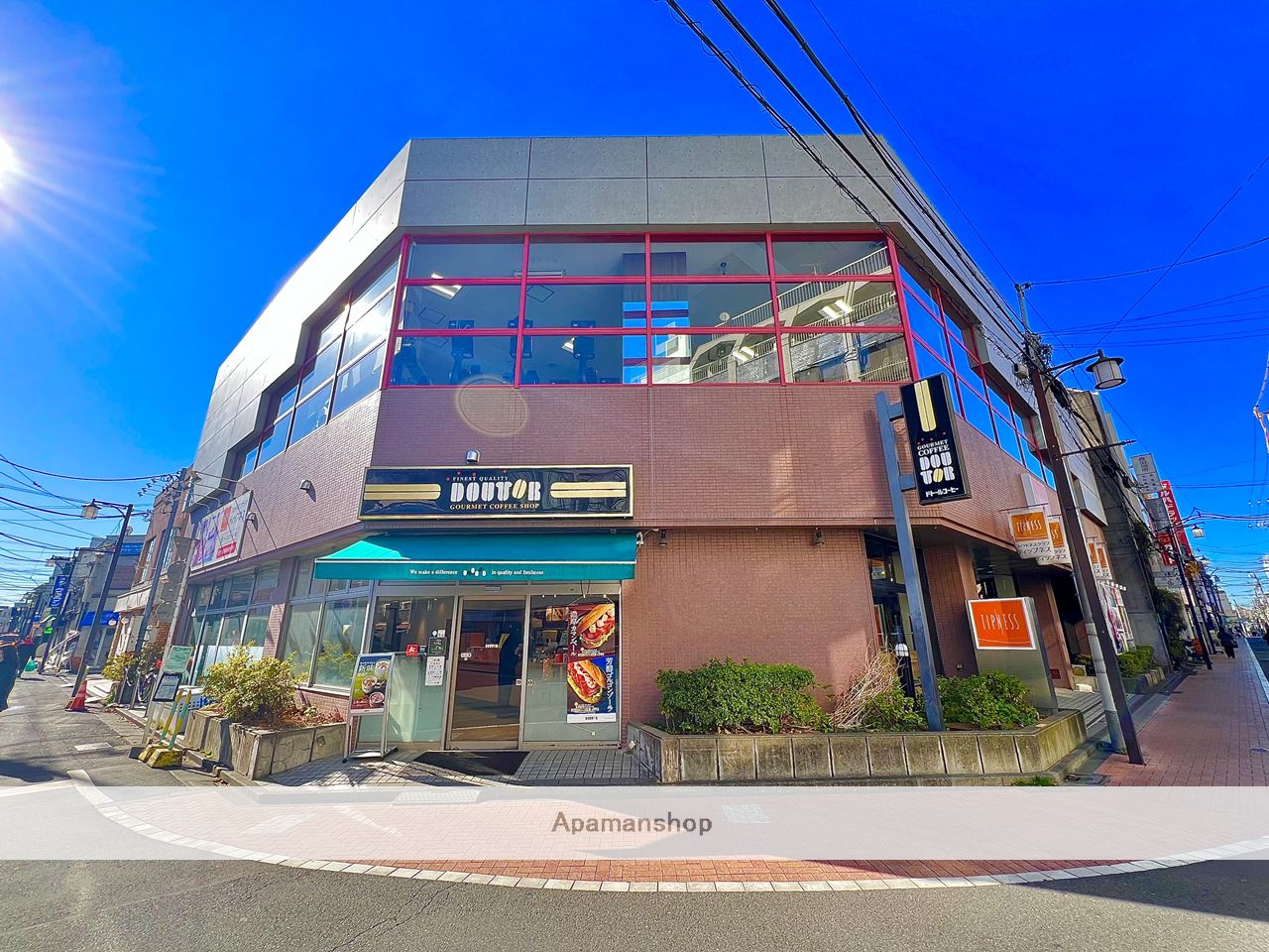 飲食店　ドトール（飲食店）まで400m