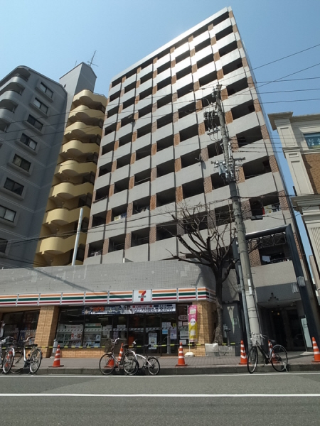 神戸市中央区琴ノ緒町のマンションの建物外観