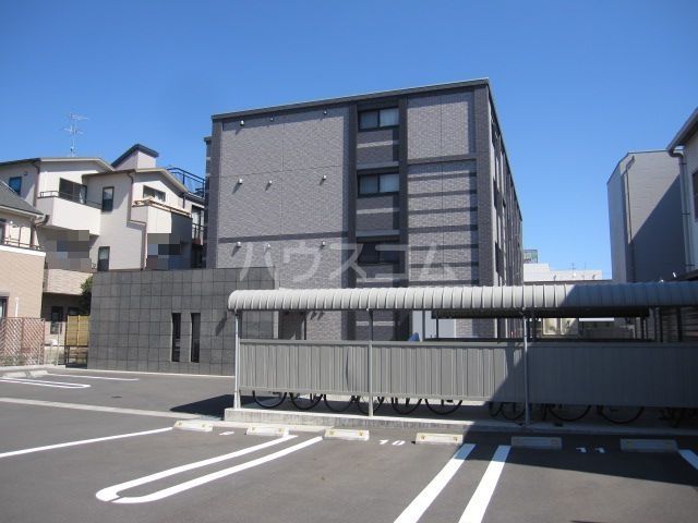 【静岡市駿河区大和のマンションの建物外観】