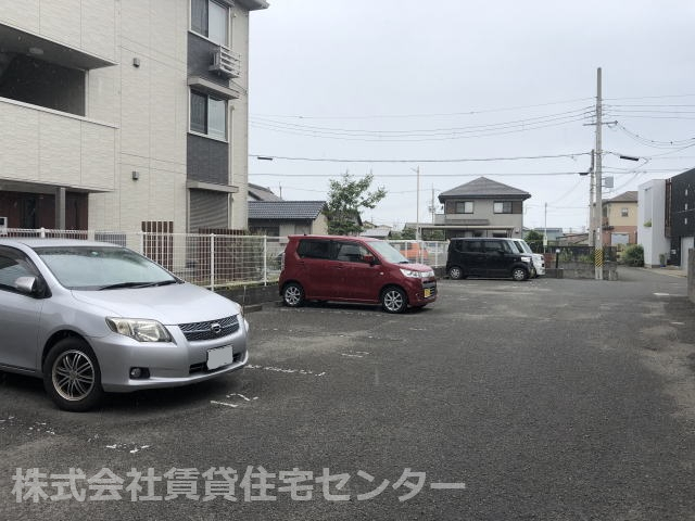 【ハイツ彩光の駐車場】