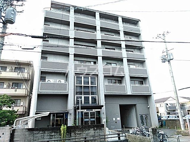 京都市右京区太秦朱雀町のマンションの建物外観