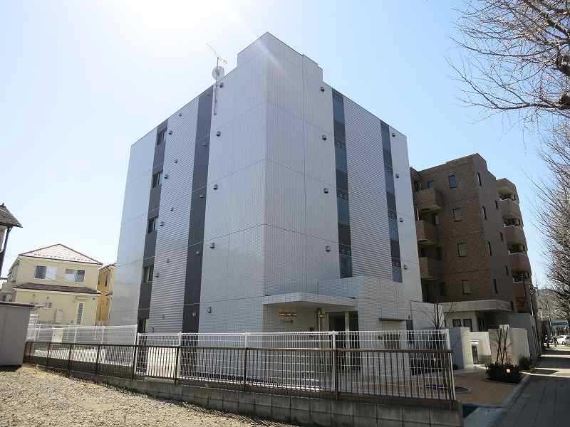 八王子市東浅川町のマンションの建物外観