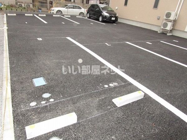 【土浦市真鍋のアパートの駐車場】