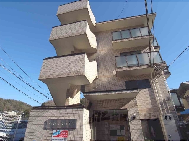 ペガサスハイツの建物外観