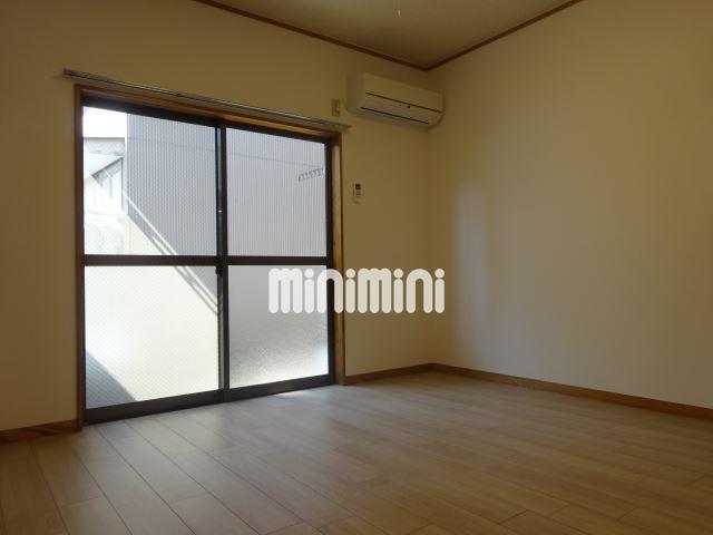 居室・リビング　南向きの明るいお部屋です！