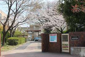 中学校　名古屋市立港南中学校（中学校）まで1858m