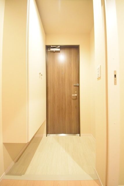 玄関　別のお部屋の参考写真です。