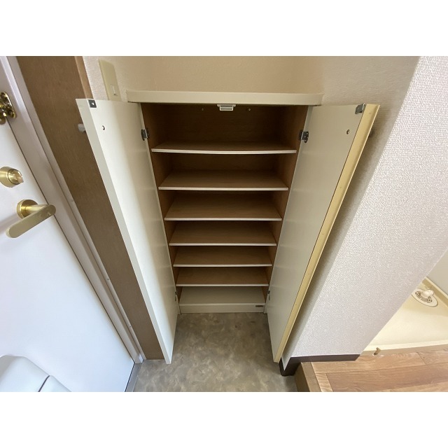 収納　シューズボックス