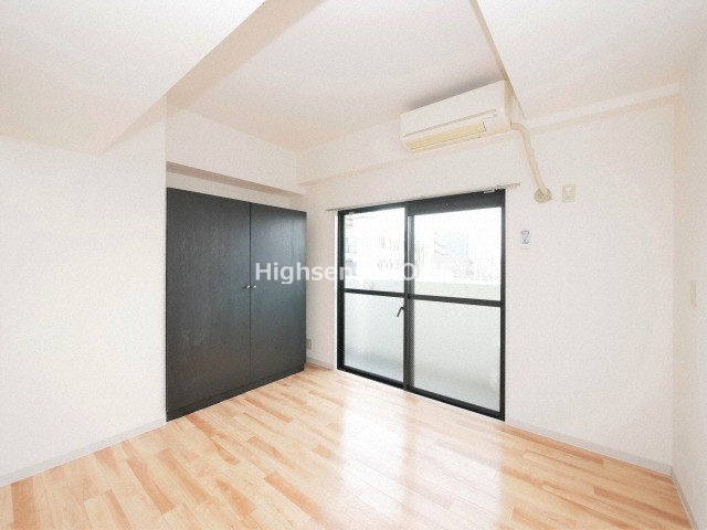 居室・リビング　コンパクトで使いやすい洋室です