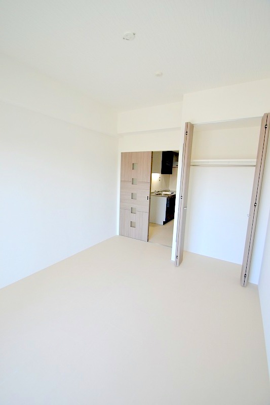 居室・リビング　きれいな室内、ぜひご内覧ください。