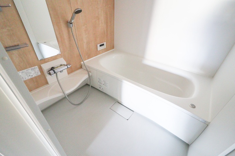 バス・シャワールーム　図面と現状に相違がある場合には現状を優先