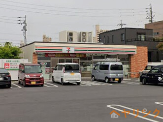 コンビニ　セブンイレブン名古屋金屋2丁目店（コンビニ）まで300m