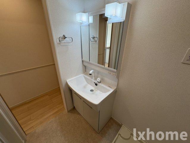 洗面設備　コンパクトで使いやすい洗面所