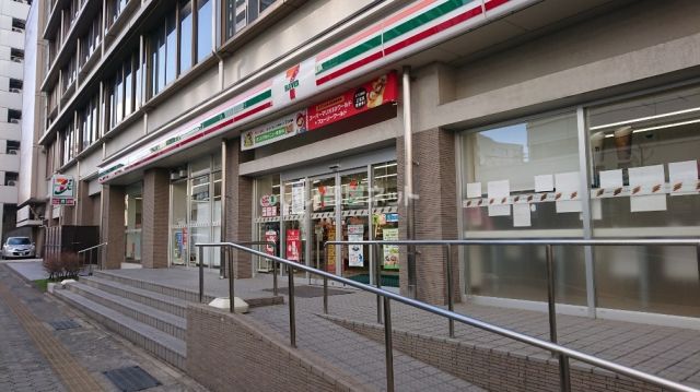 コンビニ　セブンイレブン 長崎万才町店（コンビニ）まで292m
