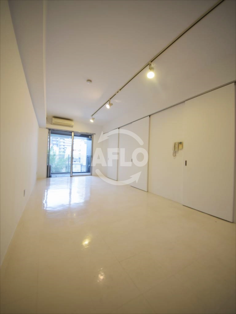 居室・リビング　F-STUDIO VERONICA（エフスタジオベロニカ）