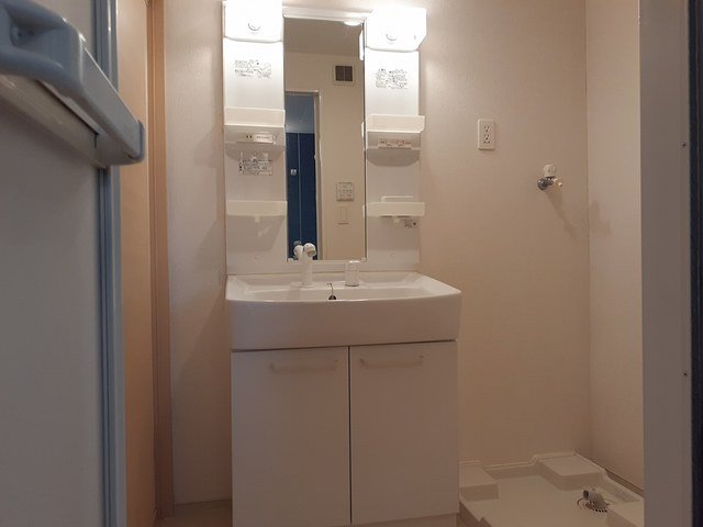 洗面設備　広い洗面スペース