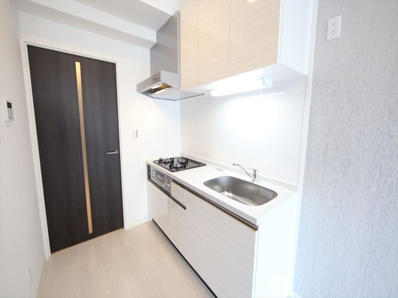 キッチン　システムキッチン（ガス3口コンログリル付）