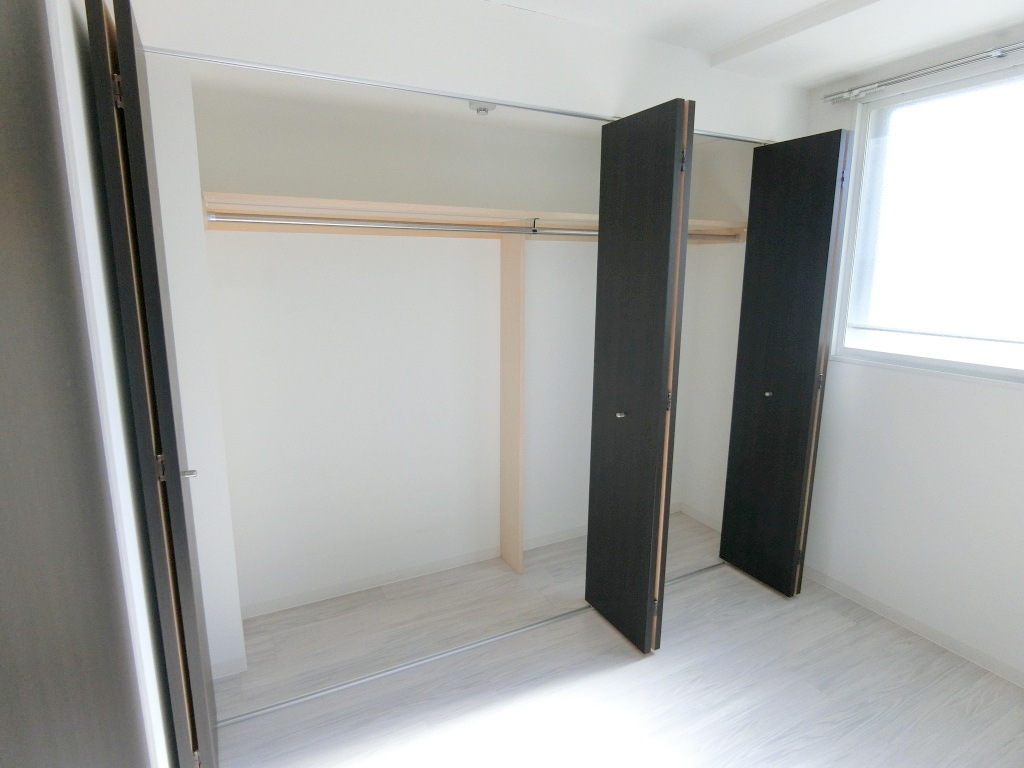 収納　衣類の収納に便利なクローゼットが付いています！