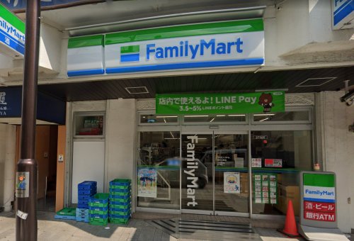 コンビニ　ファミリーマート 横浜元町店（コンビニ）まで313m